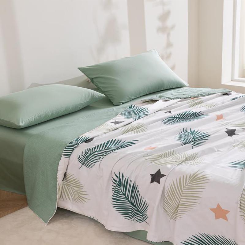SILKUEEN All-Season Mulberry Silk Quilt
