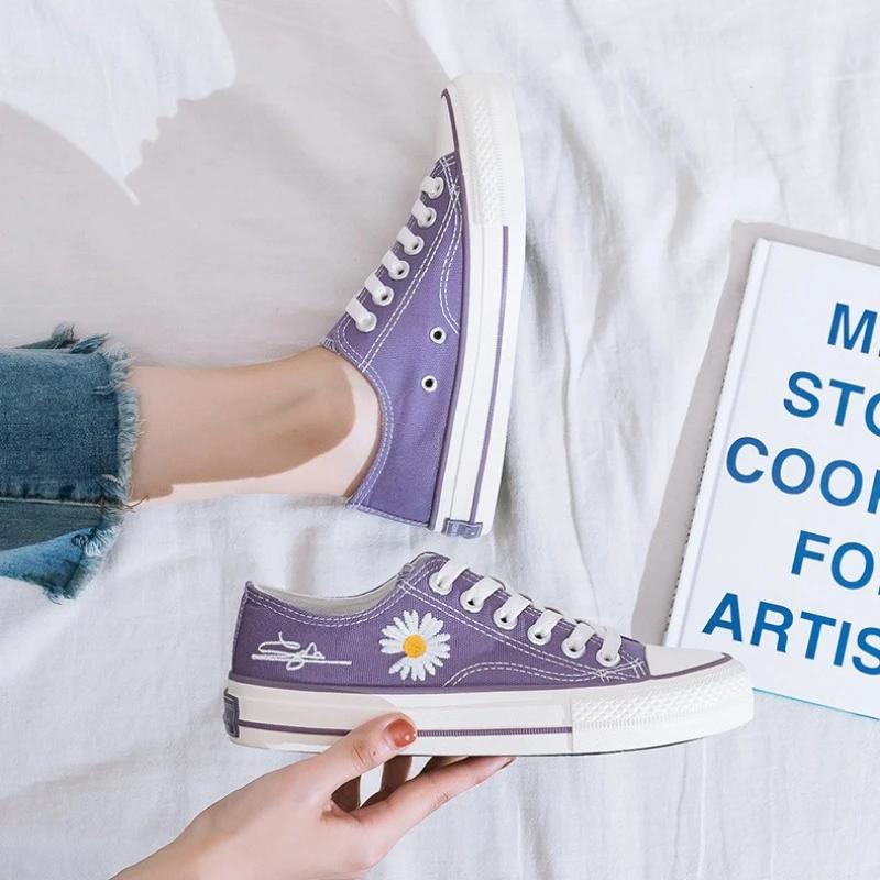 Low Cut Daisy  Korean Version Versatile New Casual Shoes Canvas Shoes Women Fashion  Casual Sneakers  De Mujer