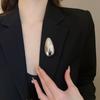 Exaggerate Metal Geometric Glossy Eggshell Broochs for Women Unique Exquisite Suit Corsage Pins Party Jewelry Fashion Accessory