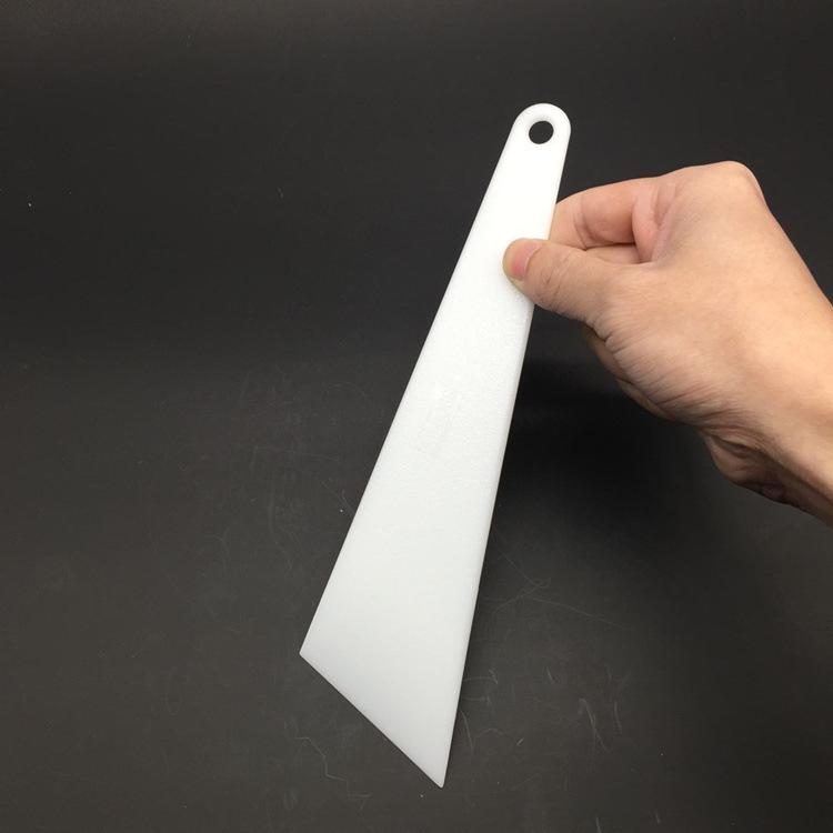 Hitzebeständiger Auto-Folienabzieher - 30° Groß, Dickes Kunststoff-Abziehmesser für Glas, Tapeten und scharfe Ecken.