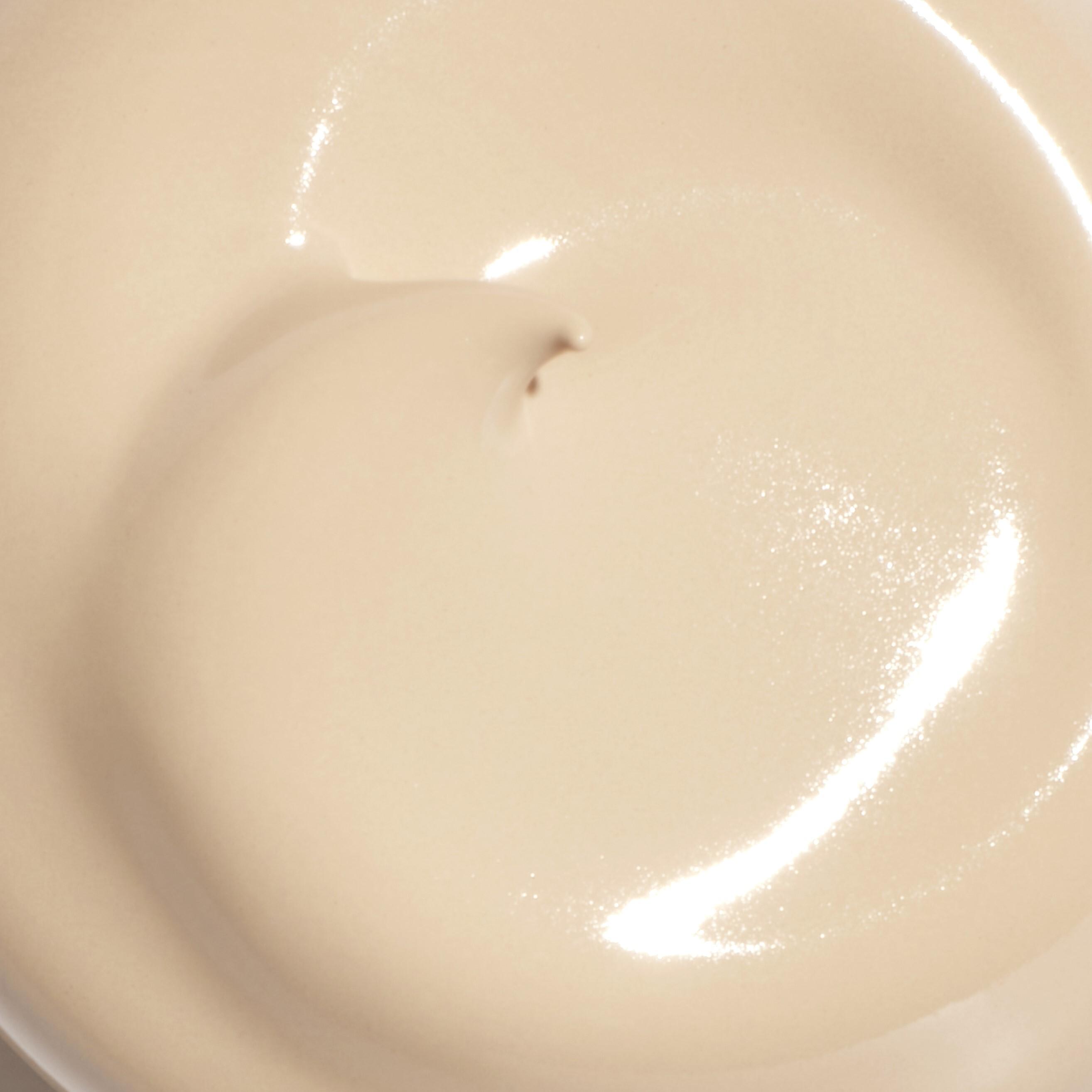 

Primera Niacica Watery Cream Cushion 15g (No. 1/No. 2) No. 2) Beige