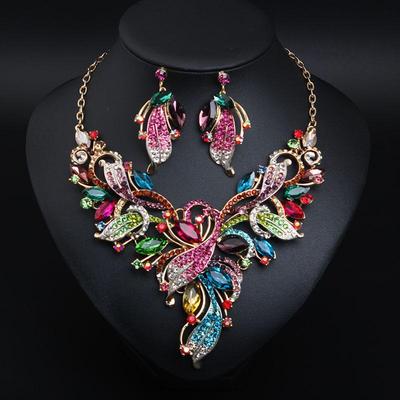 Elegantes europäisches & amerikanisches Strass-Halsketten- & Ohrring-Set: Statement-Accessoires für Abendgarderobe und Braut-Anlässe