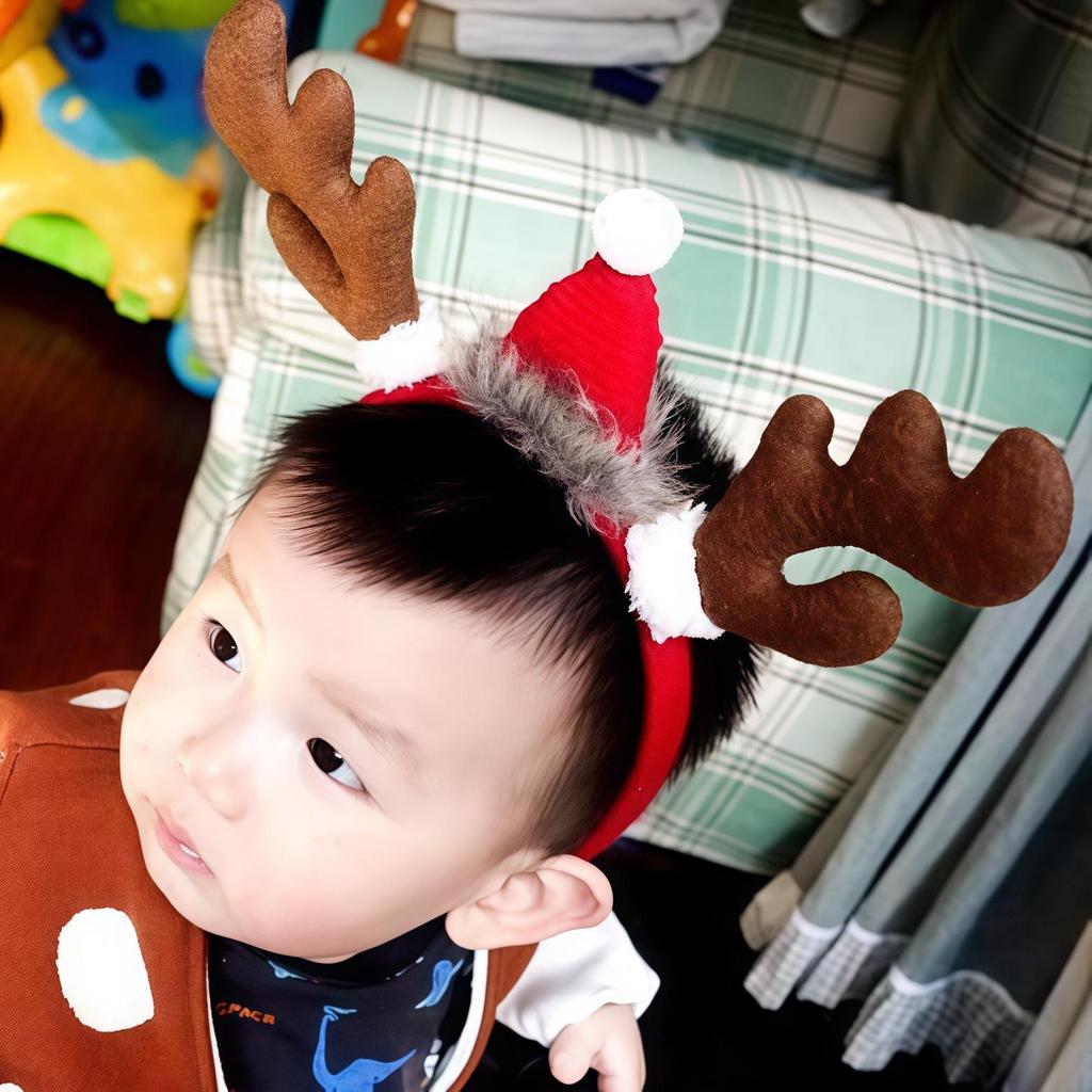 Universal Christmas Antler Headband for Adults & Kids - Festive Hair Clip for Party Dress-Up