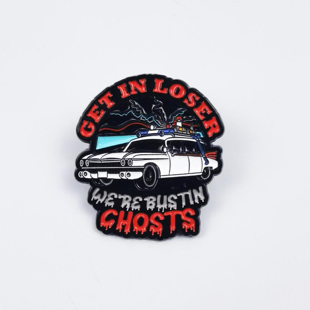 Retro Cartoon Car Brooch: Colorful English Letter Metal Badge - Perfect for Backpacks and Sedan Decoration
