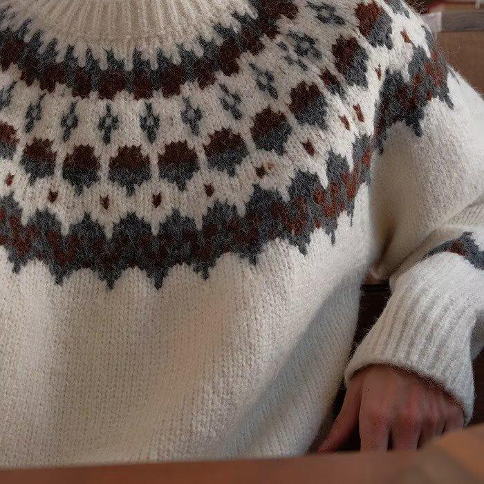 Men's Autumn/Winter French Fair Isle Stripe Knit Sweater - Round Neck, Loose Fit, Versatile Casual Style.