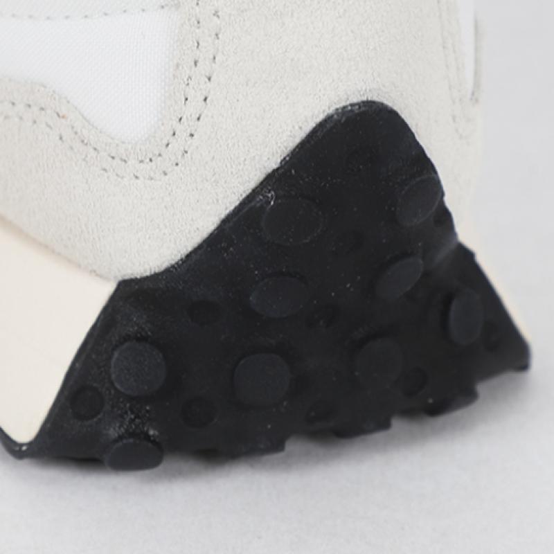 New Balance 327 Birch Black