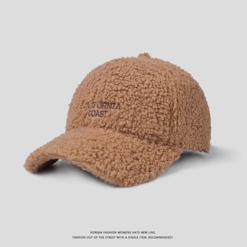 

Бейсболка из овчины Зимой Теплая Утолщенная Бархатная Защита от Холода Модная Бейсболка Большой Окружности Головы Подчеркивающая Маленькое Лицо