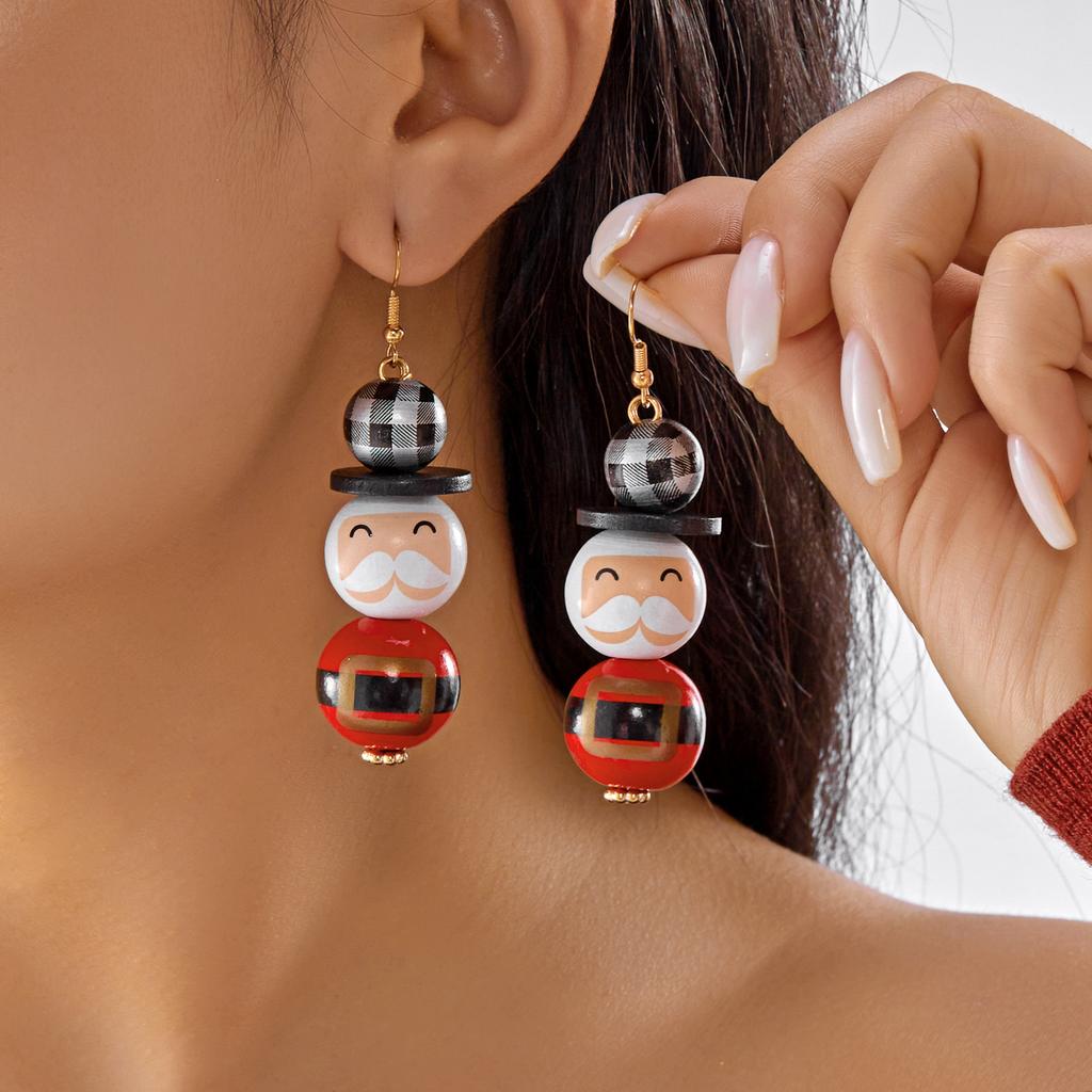 Design Sense Wooden Bead Santa Claus Earrings for Women Funny White Snowman Earrings New Year Holiday Exquisite Jewelry Gifts