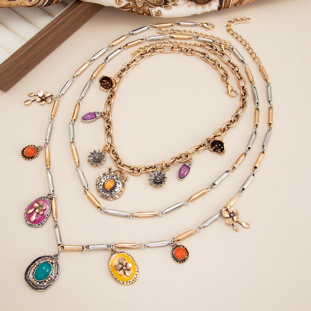 Retro Light Luxury Colored Gemstone Pendant Necklace, Ethnic Style Metal Dripping Oil Flower Stacking Necklace
