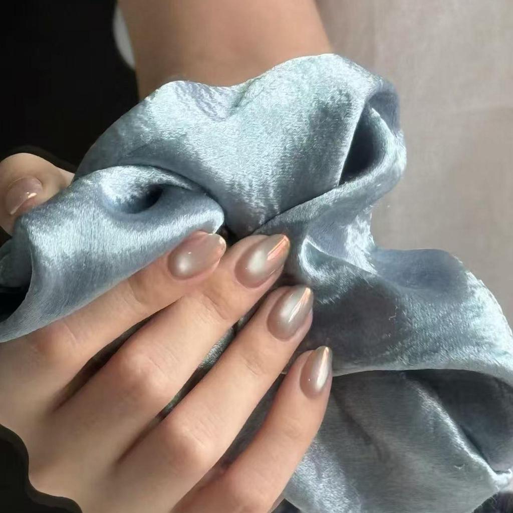 Soft & Dreamy: Iridescent Nude Pink Glass Manicure Patches - Versatile, Exquisite, Gentle, Whitening Wear.