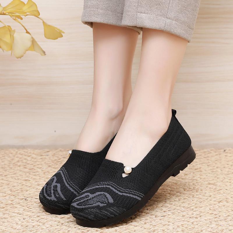 Autumn new non-slip breathable mother shoes one pedal soft-soled mesh single shoes in the elderly old Beijing cloth shoes women
