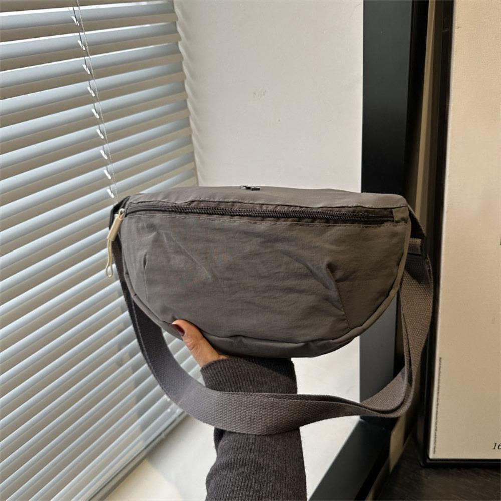 

Large Capacity Oxford Cloth Crossbody Bag Wide Shoulder Strap Dumpling Bag Outdoor серый