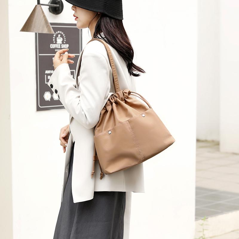 Drawstring Shoulder Bag Women's Handbag Lightweight Water-Repellent Nylon Tote Bag