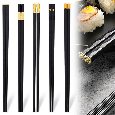 5 párů černých japonských čínských hůlek na sushi, protiskluzové hůlky, opakovaně použitelné kovové korejské sady hůlek, zdravá slitina, sada nádobí