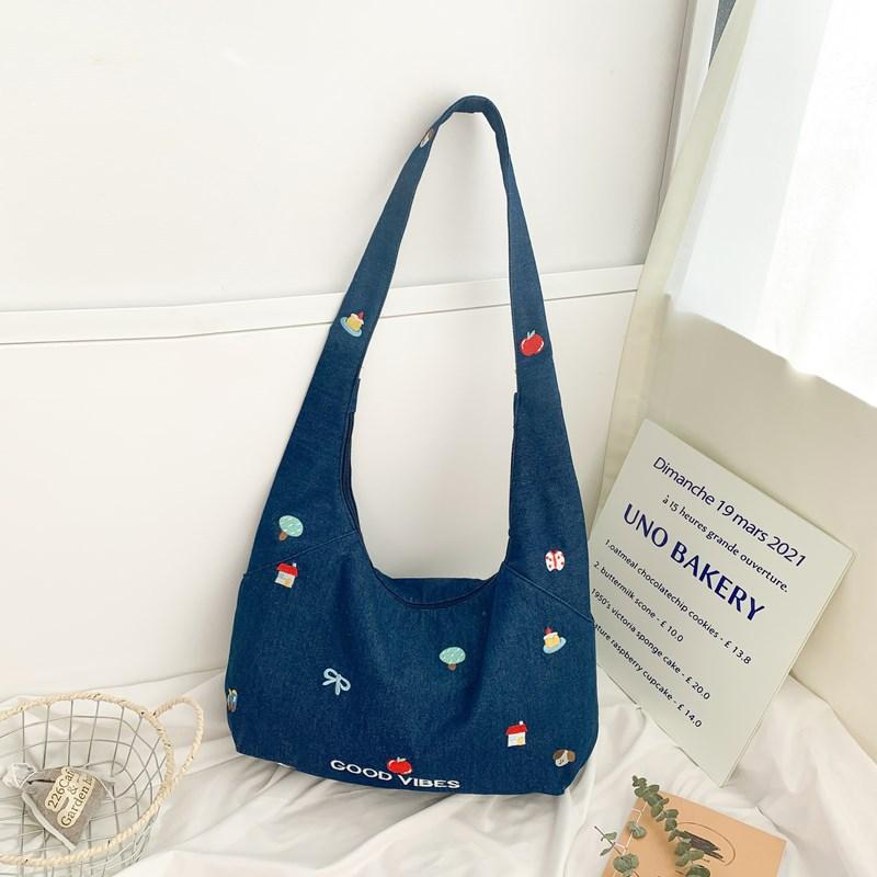 

Japanese college style embroidered messenger bag new large-capacity student class bag casual literary and artistic style shoulder tote bag темно-синий