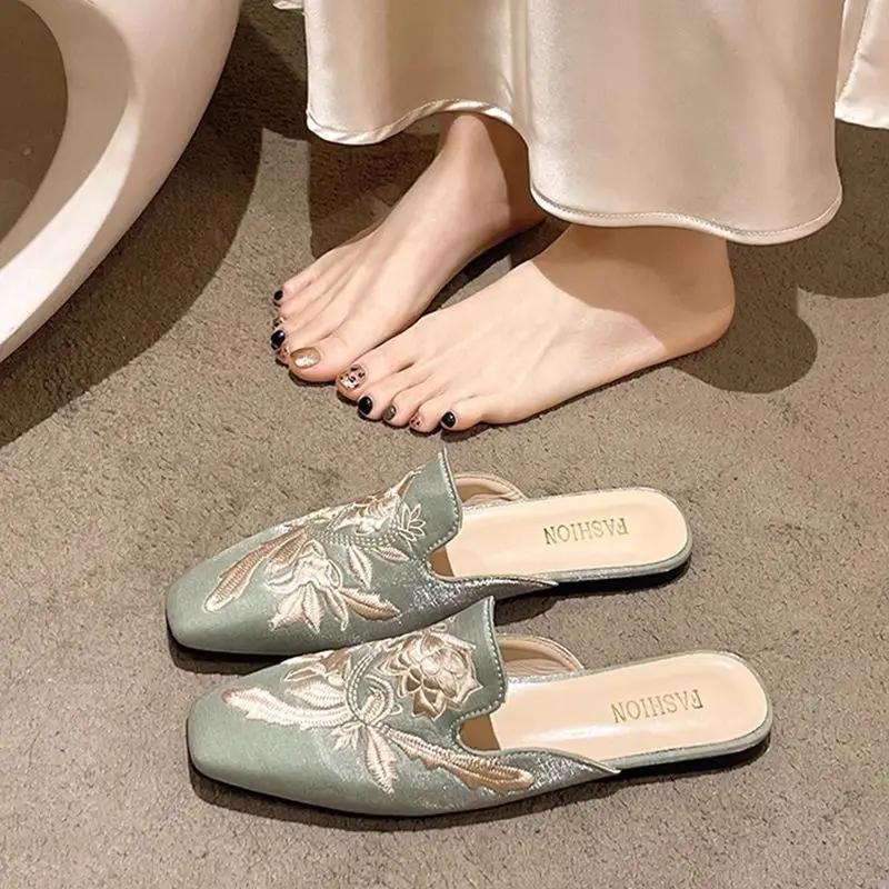 Fashion Outside Slides 2025 Luxury Casual Women's Mules Slippers and Ladies Sandals On Promotion Cheap Liquidation 39 Summer Shoes Sale