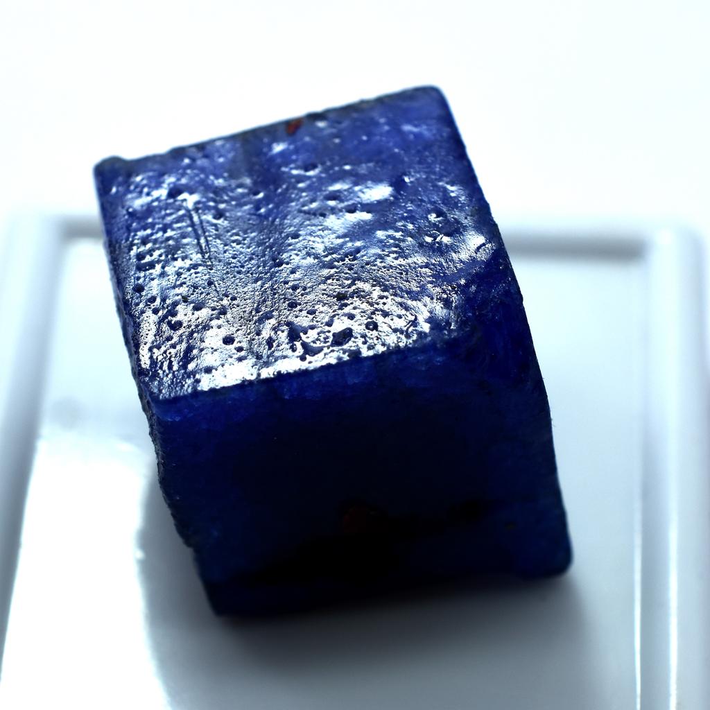 293.20 Ct Natural Sapphire Blue Rough Cube Cut Loose Gemstone CERTIFIED R-11-R