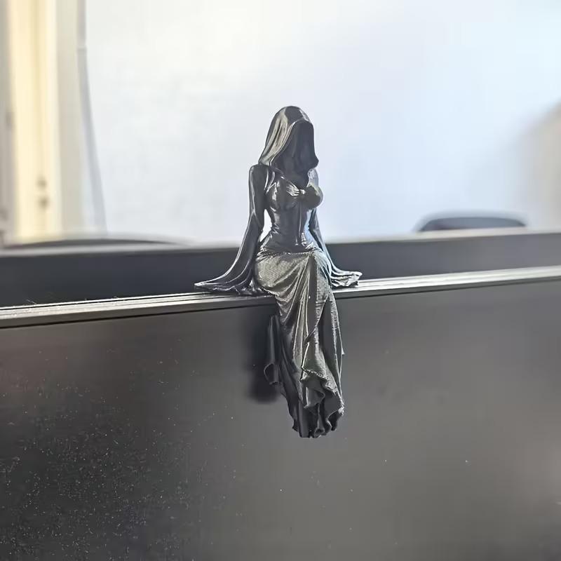 Mystery Hooded Woman Figurine Set Black Robe Faceless Girl Desktop Ornament, Gothic Witch Resin Sculpture