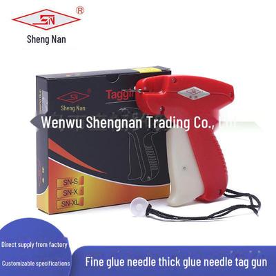 Set pistola etichettatrice Shengnan: Strumento per etichettatura con ago fine e spesso e lunghezza estesa per etichette.