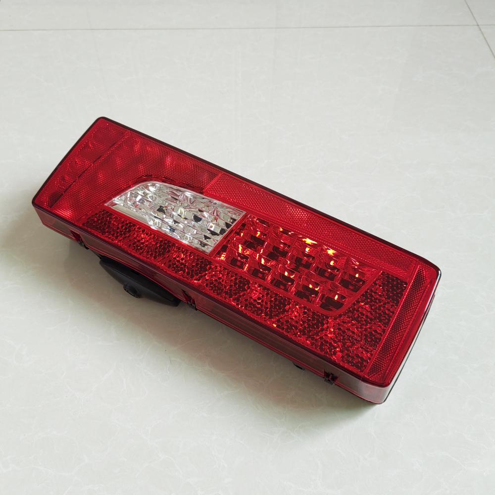 1Pc 24V Tail Light For Scania LED Rear Headlight With 7Pin Connector Plug Spare Parts