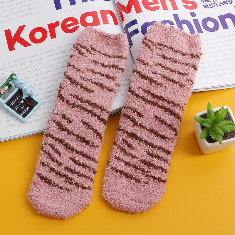 3 colors of foot sleep socks 01. Black_1276663