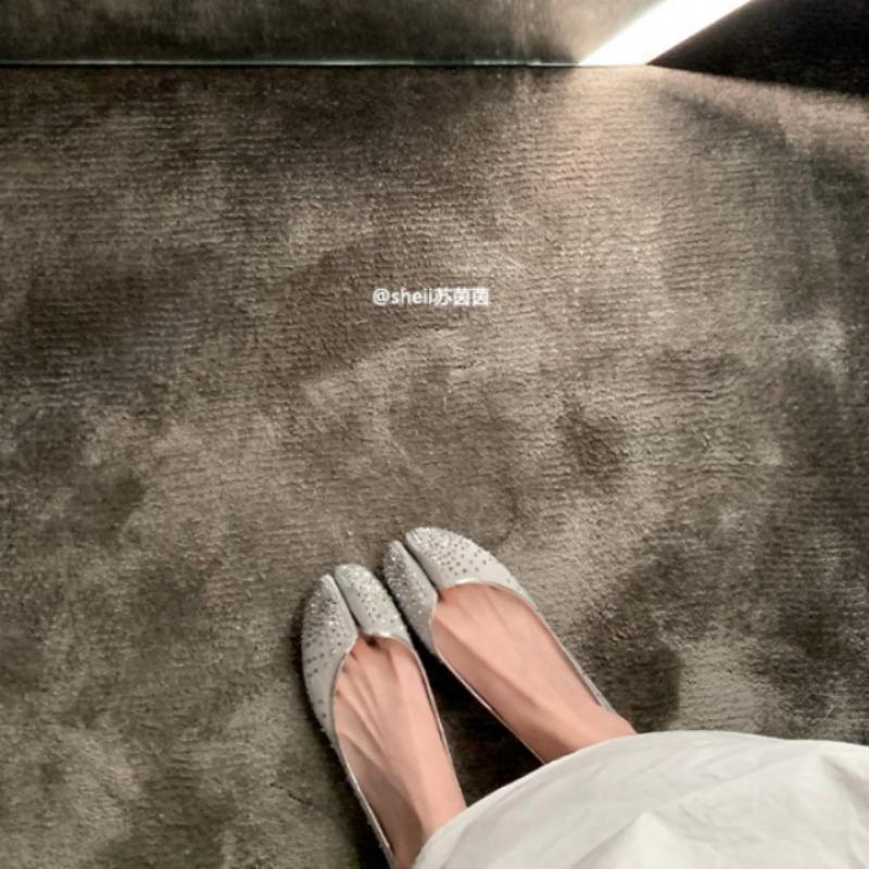 

Версия из коровьей кожи~ Натуральная кожа красные туфли с плоской подошвой и раздвоенным носком женские новые копытца, подковы, балетки на одну педаль с открытым верхом 40