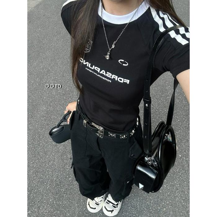 

Женская облегающая футболка в американском ретро-стиле с полосками - Короткий рукав, Коллекция Лето 2025 XL [118-125 cm]