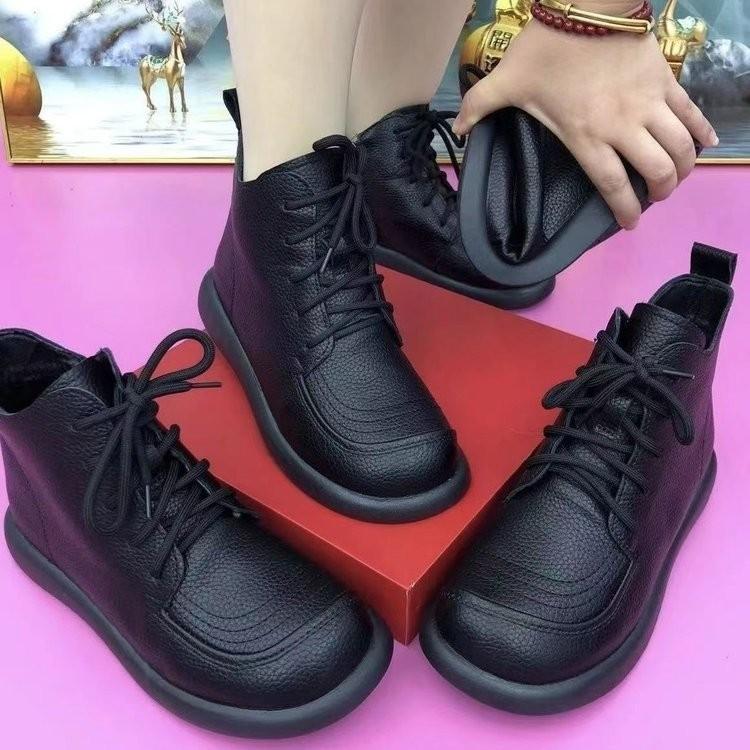 Casual fashion shoes non-slip soft sole women's autumn and winter velvet Martin boots leather flat short boots women