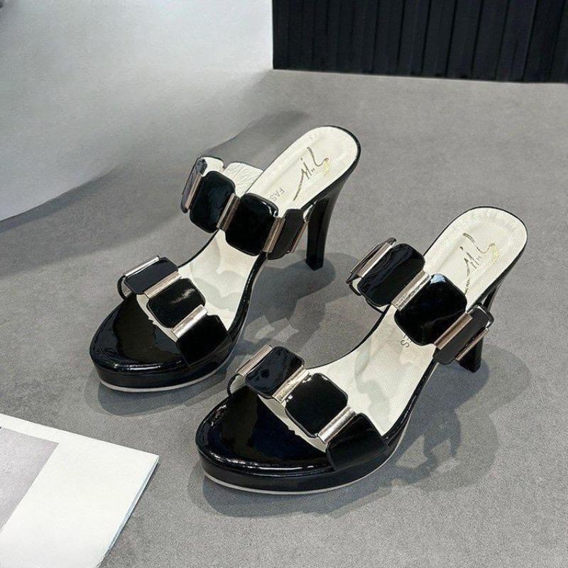 

The New Large-sized Shoes Are Versatile Featuring Round-toed One-shoulder High-heeled Flip-flops 35 білий