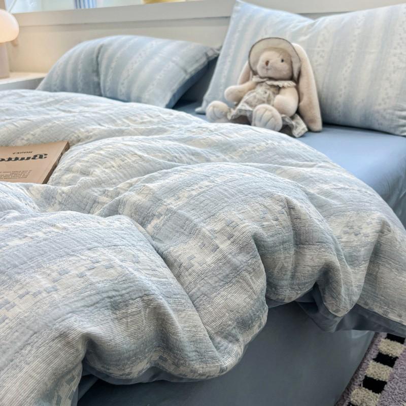 Luxury Style Cotton Flannel Duvet Cover 150x200cm Single All-season Thickened Jacquard Bedding