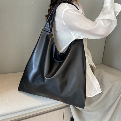 Women's Tote Bag Summer Large Capacity Shoulder Bag Soft PU Leather Lightweight Shopping Tote Bag