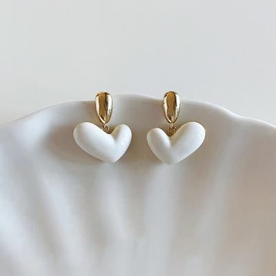 Oil Drop Love Pendant Earrings Light Luxury Niche Design Temperament Versatile Stud Earrings Simple Fashion Exquisite Earrings