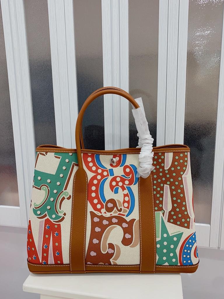 2025 Canvas With Top Layer Cowhide Women's Bag Garden Handbag Large Capacity Leather Contrasting Single Shoulder Tote