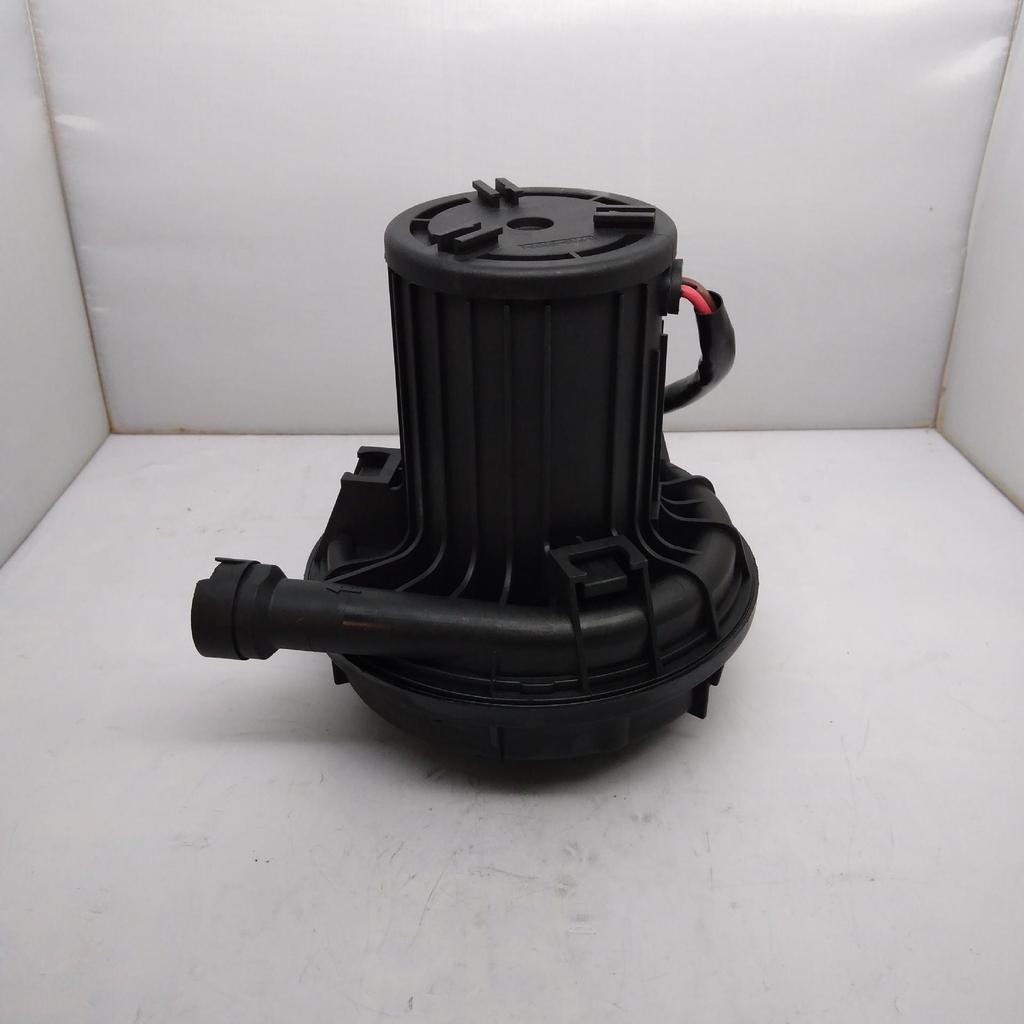 BMW E46, E60, E64, E66, E83 Air Pump 11727506210 11727571589