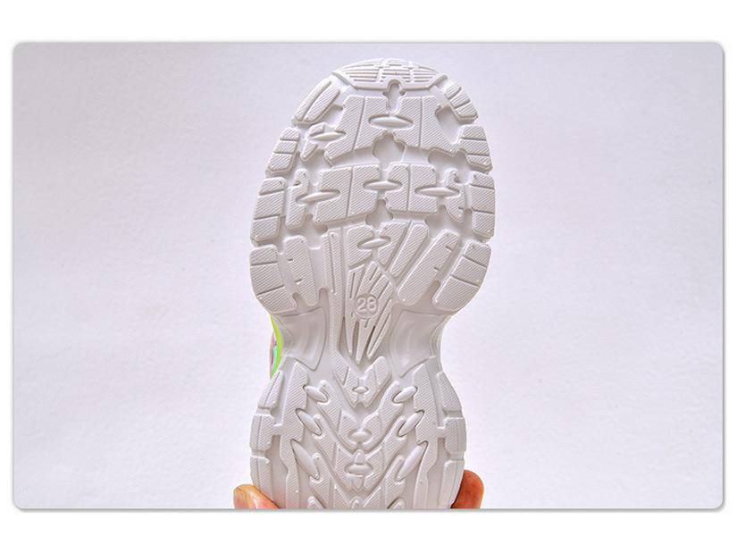 2025 Spring/Autumn LED Light-Up Girls' Princess Sports Shoes