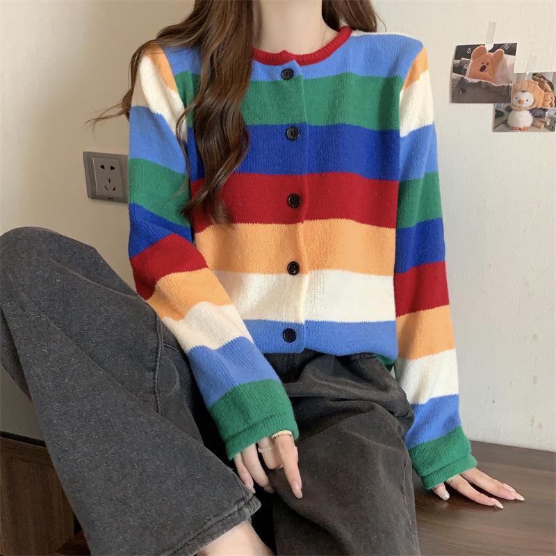 

Винтажная куртка топ с круглым вырезом контрастного цвета с круглым вырезом ранняя весна радужная полоска вязаный кардиган женский длинный рукав высокий стиль 45-266 (average size)