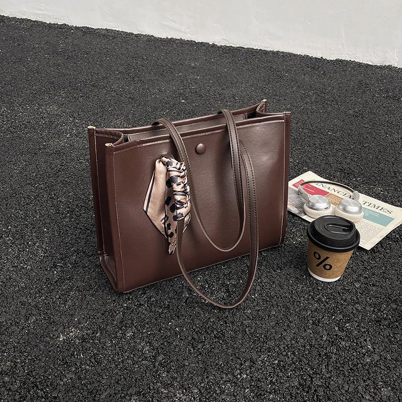 Женская высококлассная ретро-сумка-тоут 2025 года - Большой вместимости, на одно плечо, Мода Осень/Зима