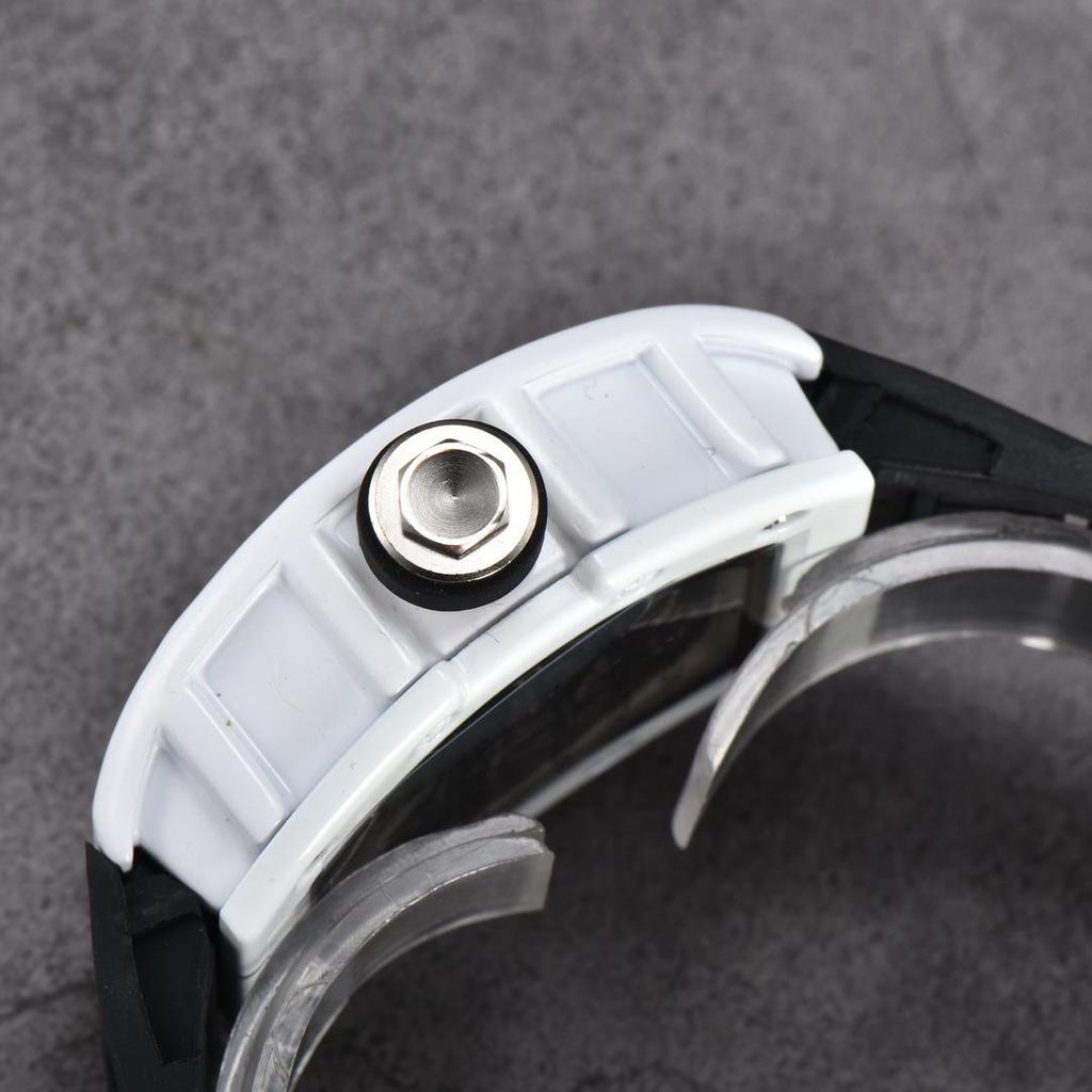 Herren Tonneau Quarz Sportuhr - Doppelseitiges Hohldesign