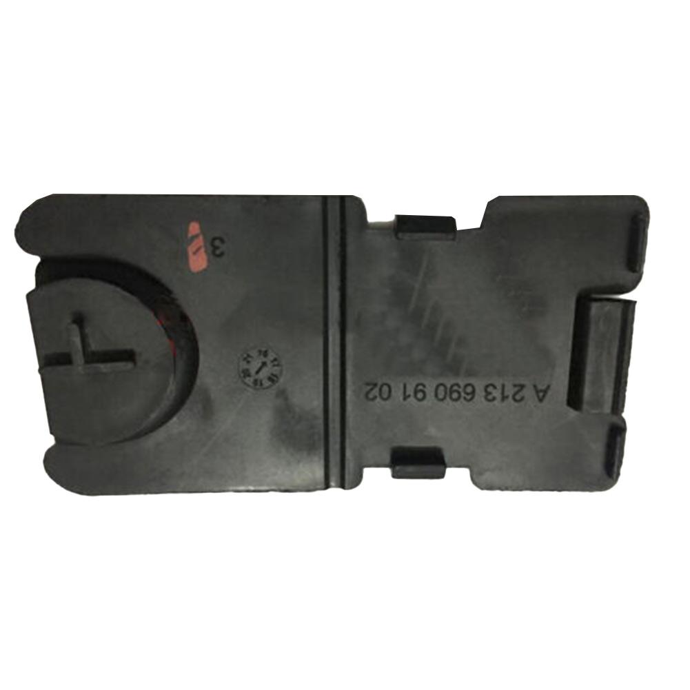 1 stücke Vorne Dichtung Klappe 2136909102 A2136909102 Fit Für MERCEDES E400 2017-2018 Fender Futter Kleine Abdeckung Professionelle Ersatzteile