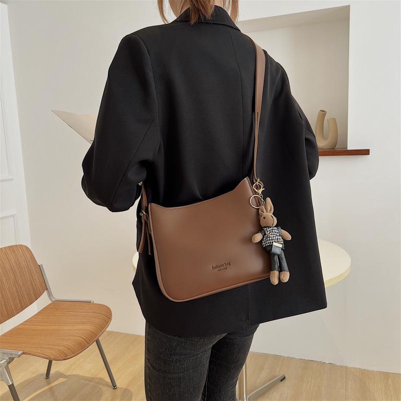 2024 Women's Fashion High-End Underarm Shoulder Bags - Versatile and Trendy Cross-Body Bags