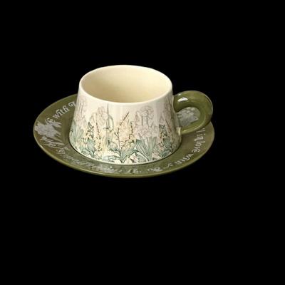 Tazze e bicchieri – Servizi da tè e tazzine