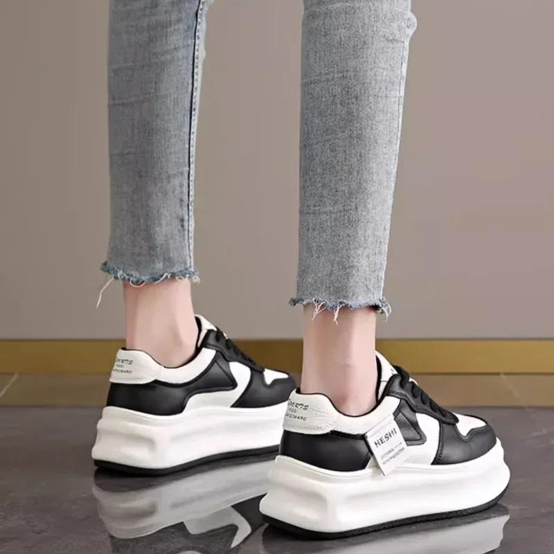 Women's New Simple Solid Color Designer Vulcanized Shoes Spring Fashion Thick Sole Outdoor Shopping Office Sports Shoes