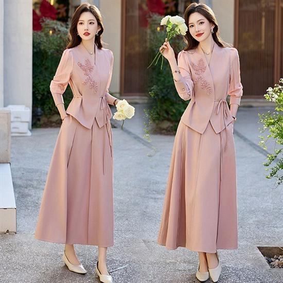 Red Elegant Women's Suit Set: Chic Waist-Slimming Shirt & Midi Skirt for Spring/Autumn 2025.