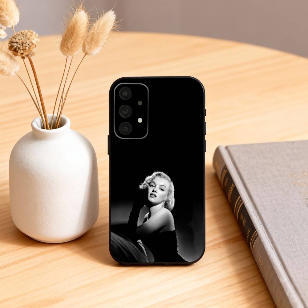 M-Madonna Ciccone Phone Case For Samsung S25,24,23,22,30,21,10,9,Ultra,Plus,Lite,FE,4,5 G Soft Black Case
