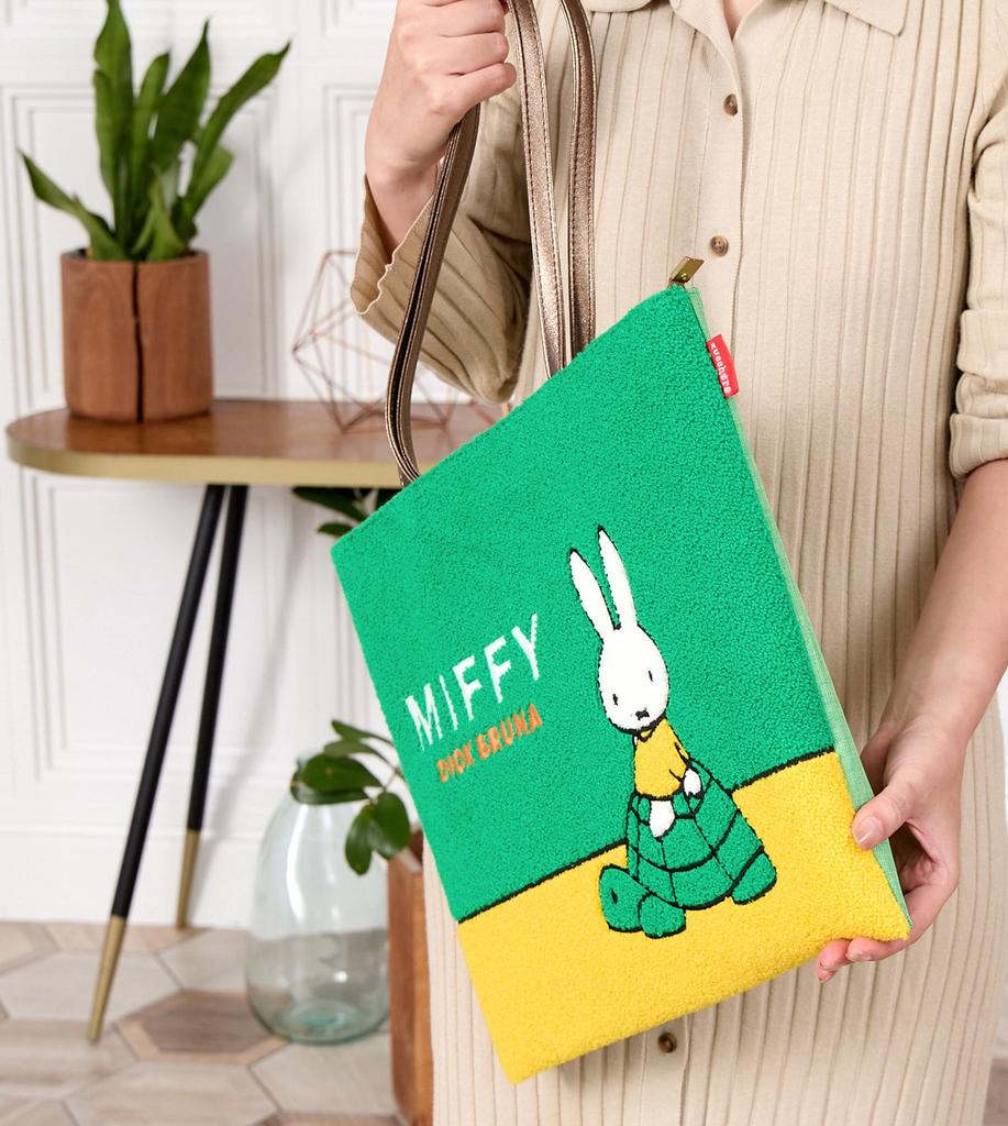 Miffy Tote Bag Brand Lightweight Thin Gusset Shoulder Bag Large Capacity A4 Large Present Gift Zucchero Dick Bruna 62080 [ZUCCHERO] Women's (Light