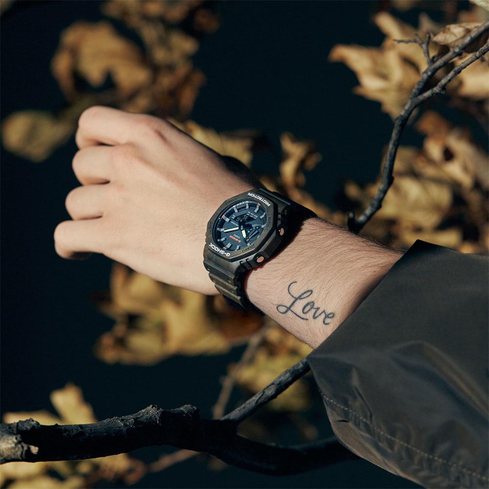 Casio Erkek Sıvı Kristal/Analog Çift Ekran Serisi Kahve Saati GA-2100FR-5APR GA-2100FR-5APR