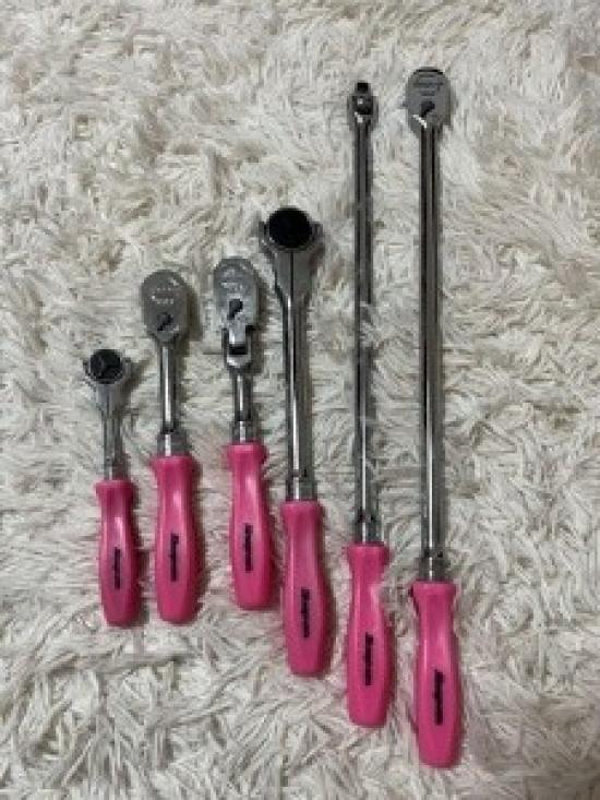 

Snap-on Rachet Set of 10- Old Grip PINK Rare NEW