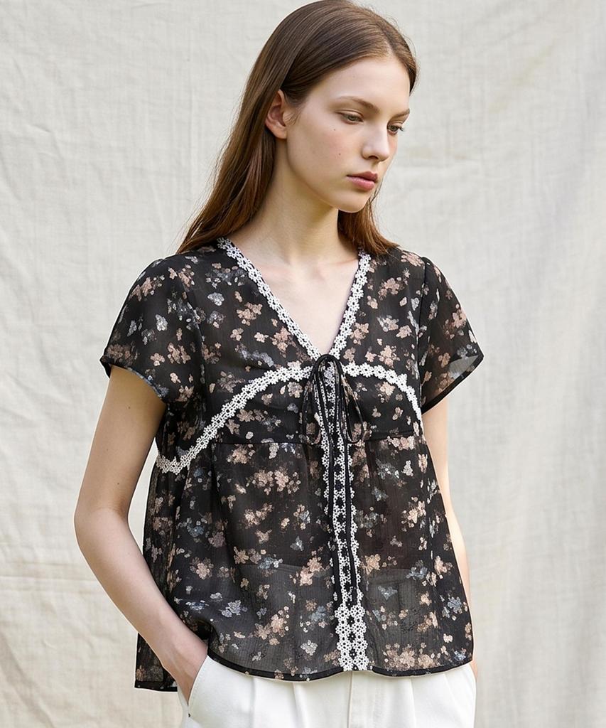 Poebeo21 Flower Lace Trimmed Ribbon Short Sleeve Blouse (Ftdbbl061)