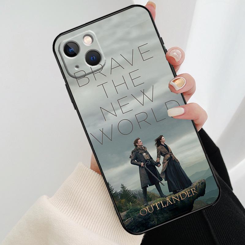 Outlander Jamie and Claire Phone Case For iPhone 17 Pro Max 16 15 14 11 12 13 Pro Max mini 15 16 Plus 16e 17 Air Cover