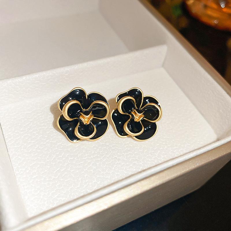 Black Enamel Oil Drop Butterfly Earrings Retro Versatile High-end Stud Earrings Niche Earrings Women